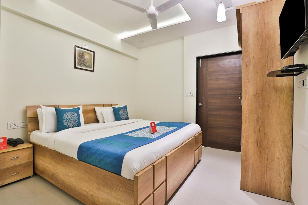 Collection O 12462 Hotel Shiv Inn Gandhinagar Luaran gambar