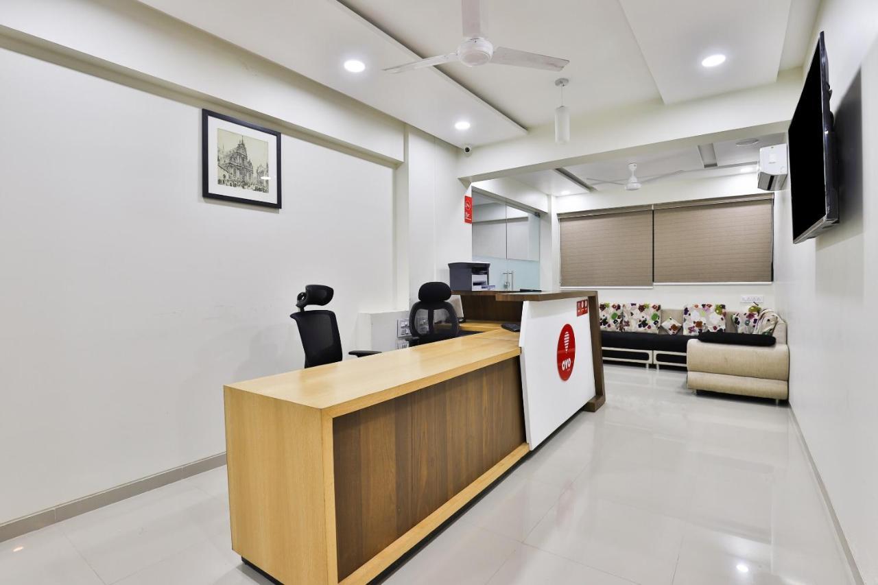 Collection O 12462 Hotel Shiv Inn Gandhinagar Luaran gambar
