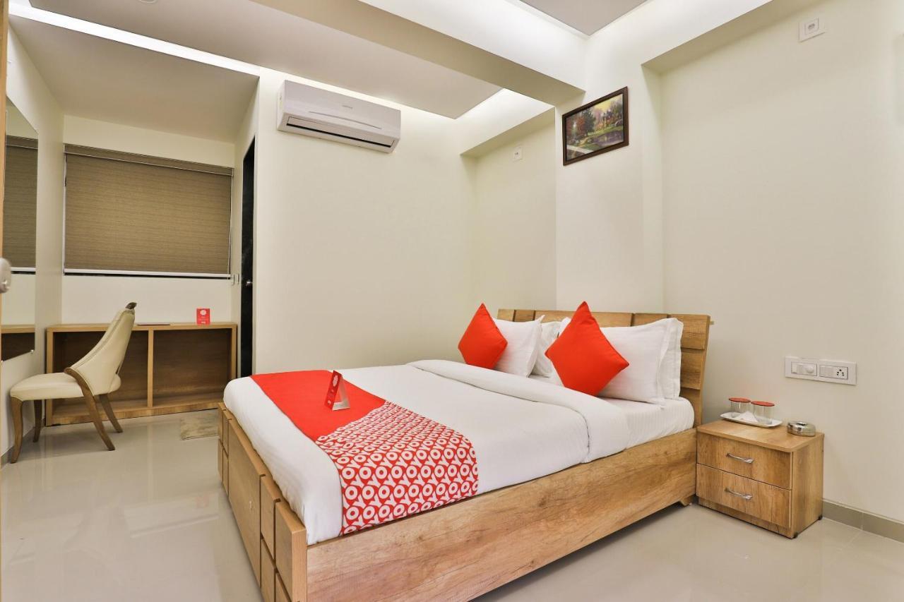 Collection O 12462 Hotel Shiv Inn Gandhinagar Luaran gambar