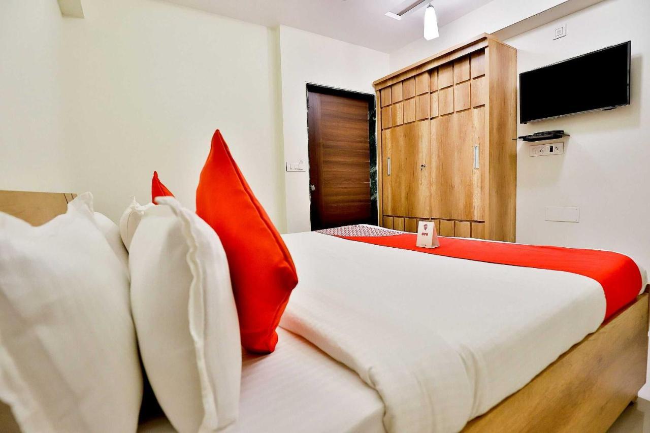 Collection O 12462 Hotel Shiv Inn Gandhinagar Luaran gambar