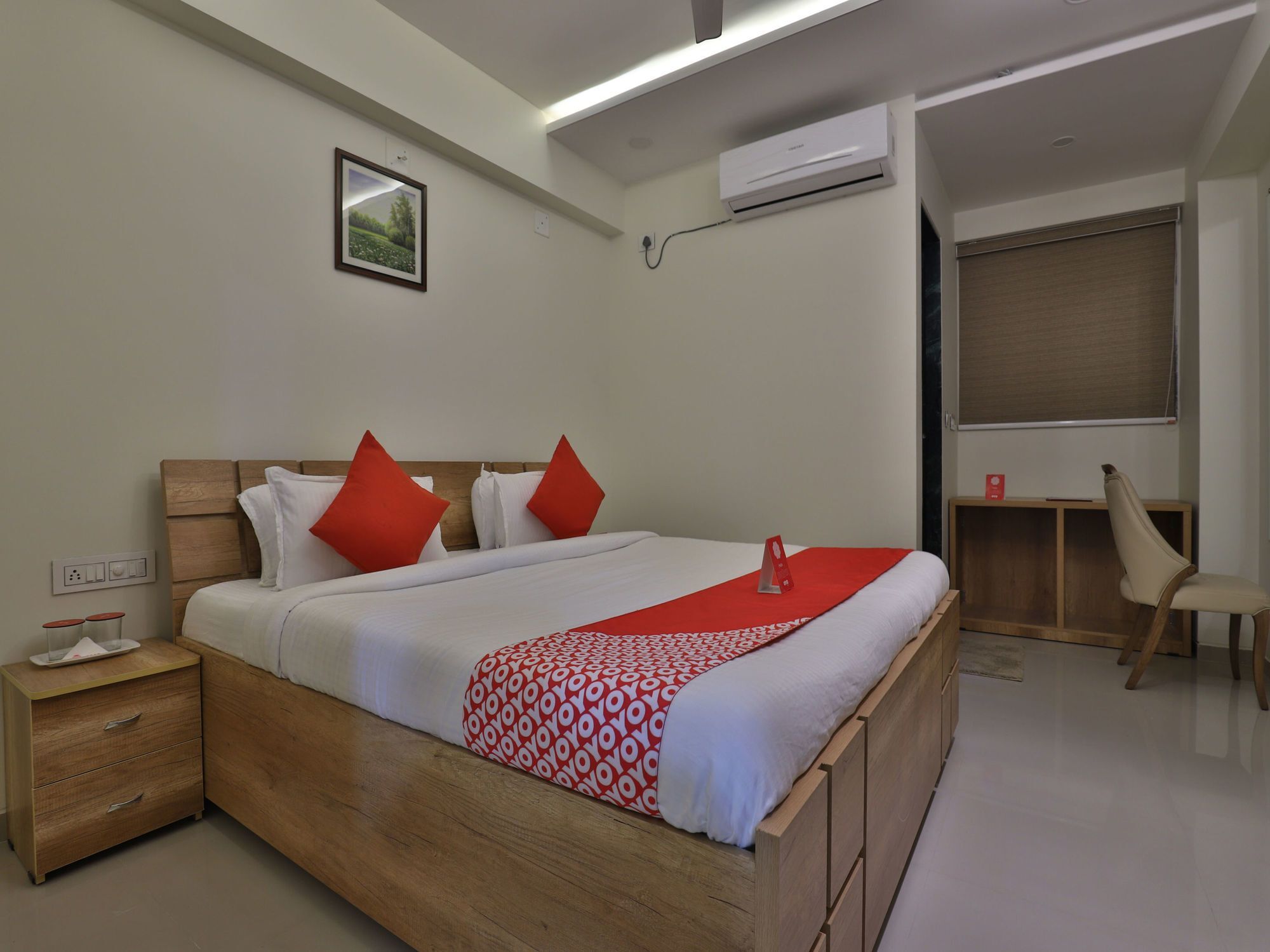 Collection O 12462 Hotel Shiv Inn Gandhinagar Luaran gambar
