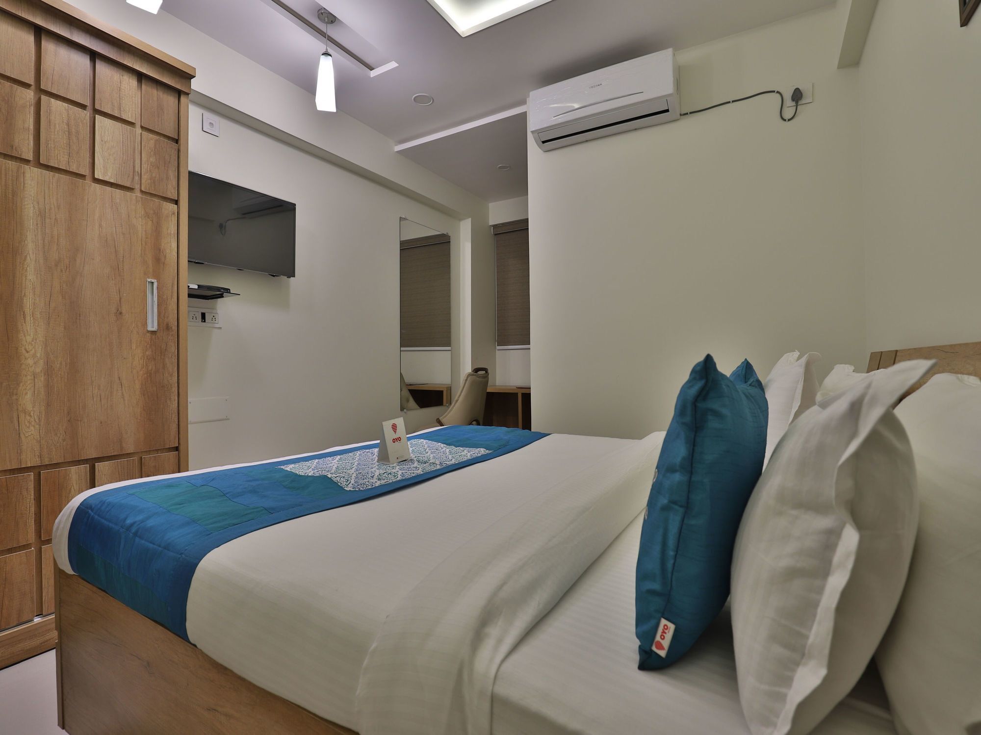 Collection O 12462 Hotel Shiv Inn Gandhinagar Luaran gambar
