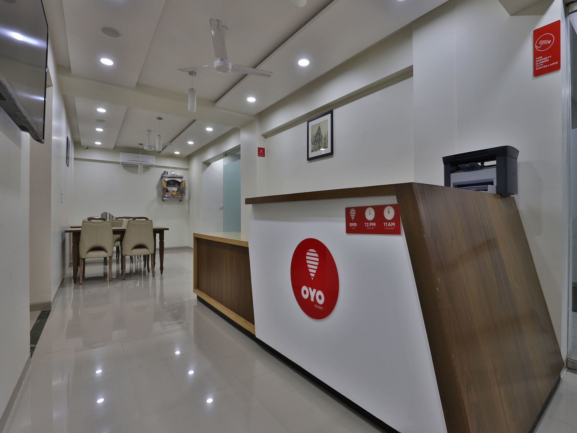 Collection O 12462 Hotel Shiv Inn Gandhinagar Luaran gambar